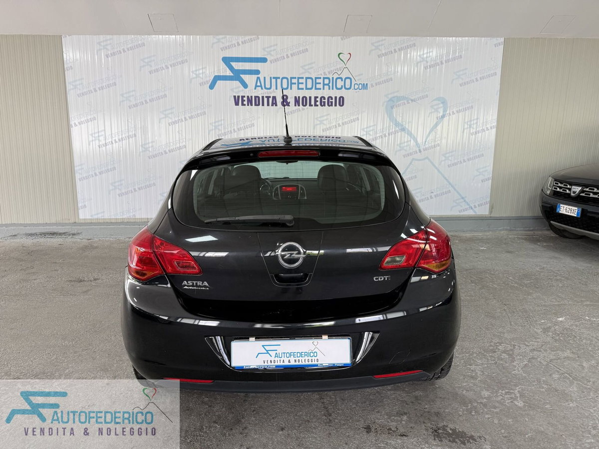Opel Astra 1.7 CDTI 125CV 5 porte Cosmo (5)