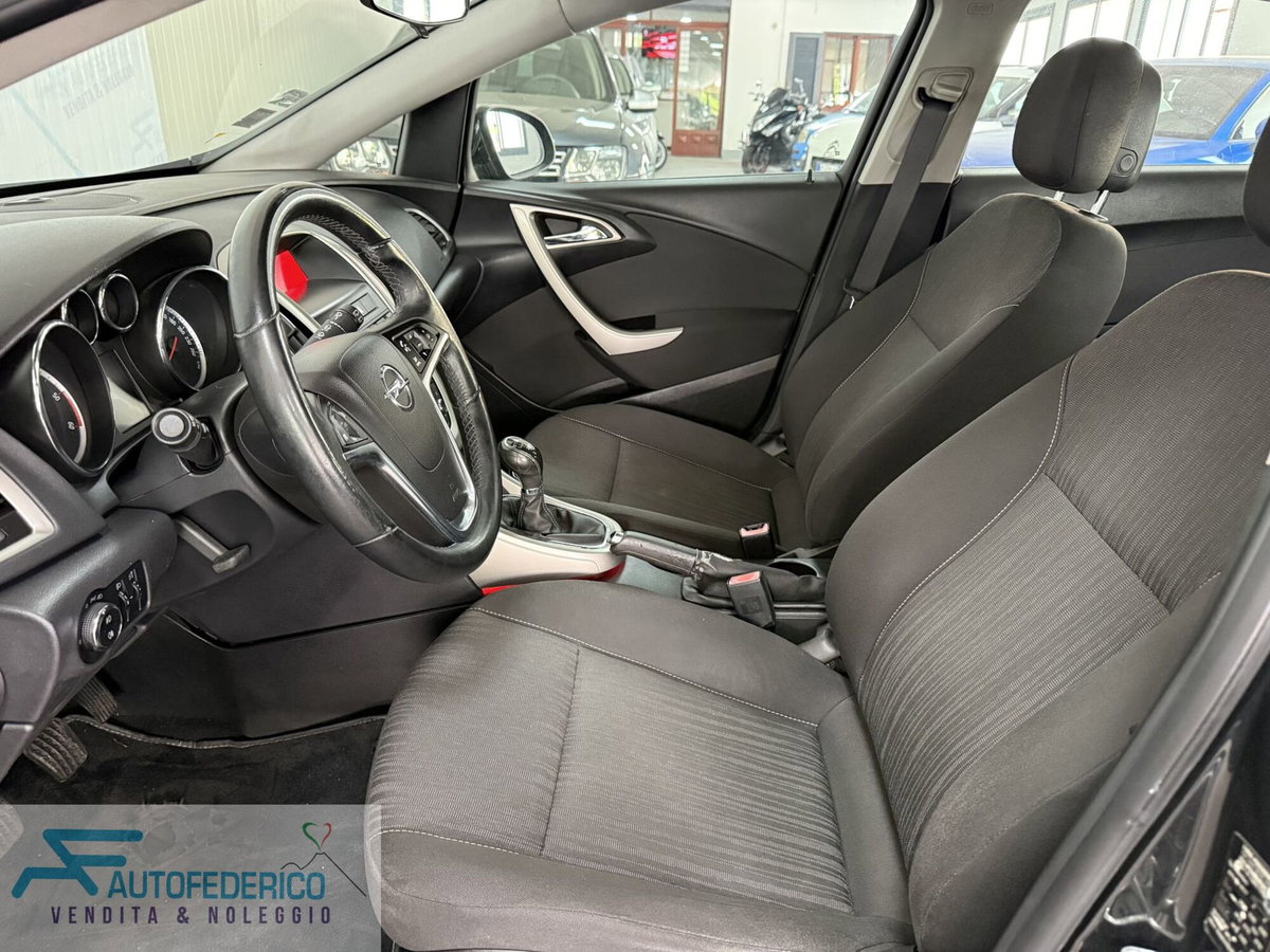 Opel Astra 1.7 CDTI 125CV 5 porte Cosmo (8)