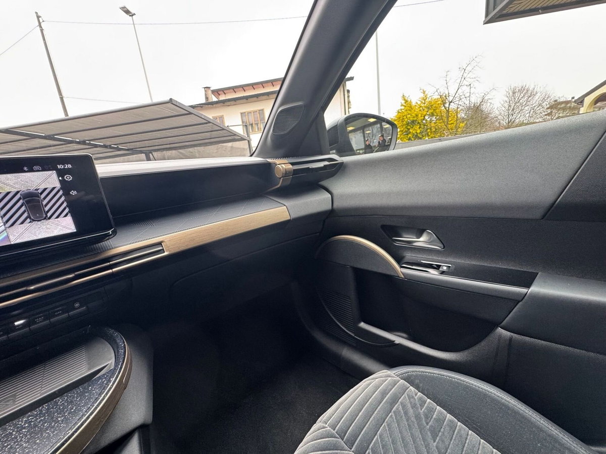 Lancia Ypsilon 1.2 mhev LX 110cv e-dct (18)