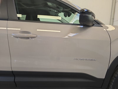 Jeep Avenger 1.2 turbo e-hybrid mhev Summit fwd 110cv edct6 (9)