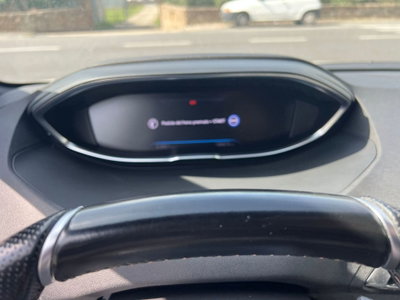 Peugeot 3008 BlueHDi 130 S&S EAT8 GT (13)