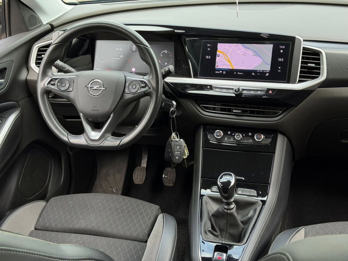 Opel Grandland 1.2 GS s&s 130cv (7)