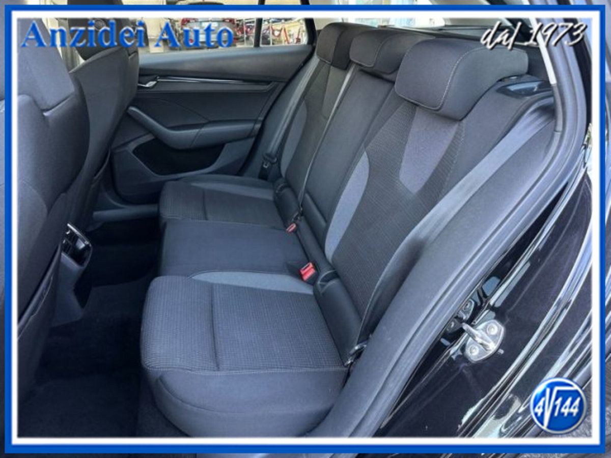 Skoda Octavia Station Wagon 1.0 e-TEC DSG Wagon Executive (8)