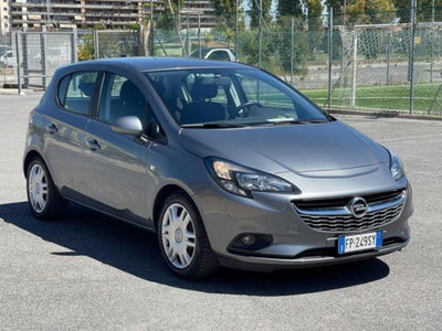 Opel Corsa 1.2 5 porte Black Edition (6)