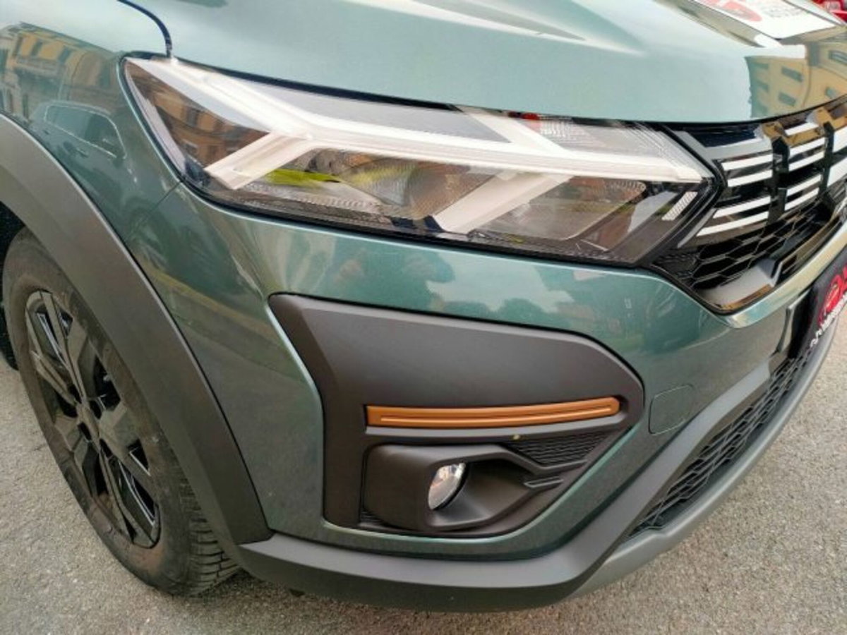 Dacia Jogger Jogger 1.0 TCe GPL 100 CV 5 posti Extreme (20)