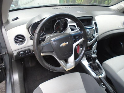 Chevrolet Cruze 1.6 4 porte LS (10)