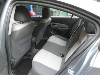 Chevrolet Cruze 1.6 4 porte LS (18)