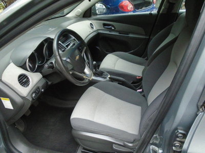 Chevrolet Cruze 1.6 4 porte LS (8)