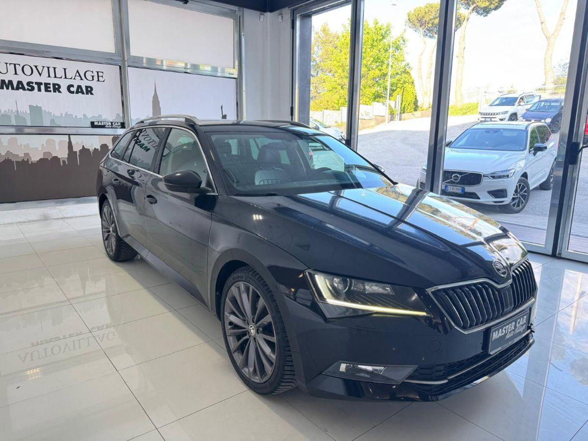 Skoda Superb Station Wagon 2.0 TDI 150 CV SCR Wagon Executive (3)