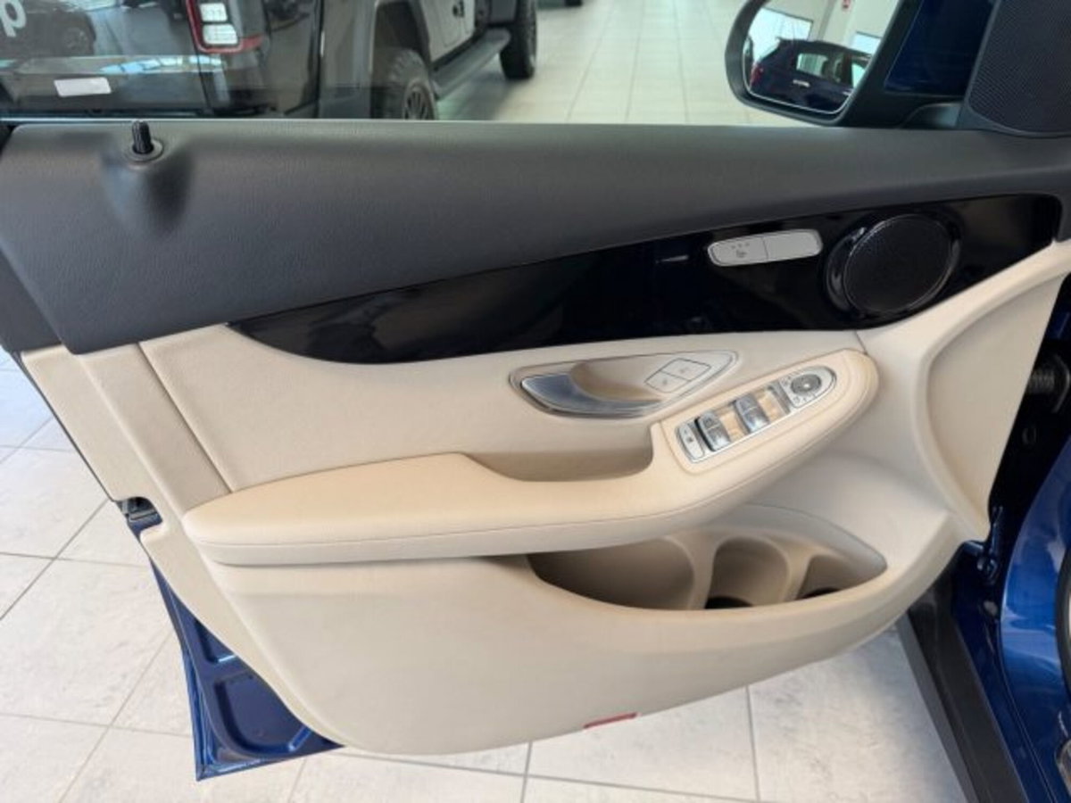 Mercedes-Benz GLC SUV 300 de 4Matic EQ-Power Executive (7)