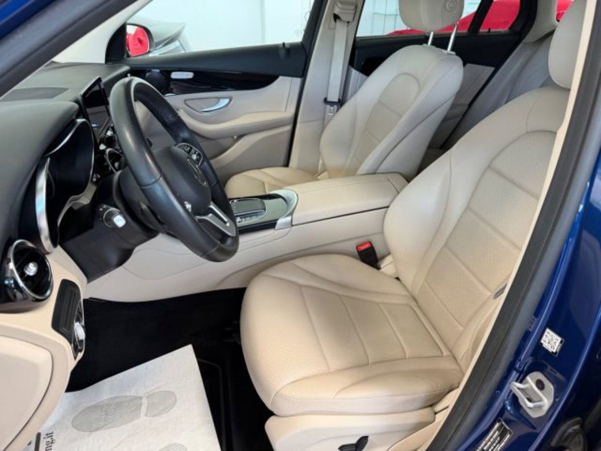 Mercedes-Benz GLC SUV 300 de 4Matic EQ-Power Executive (8)