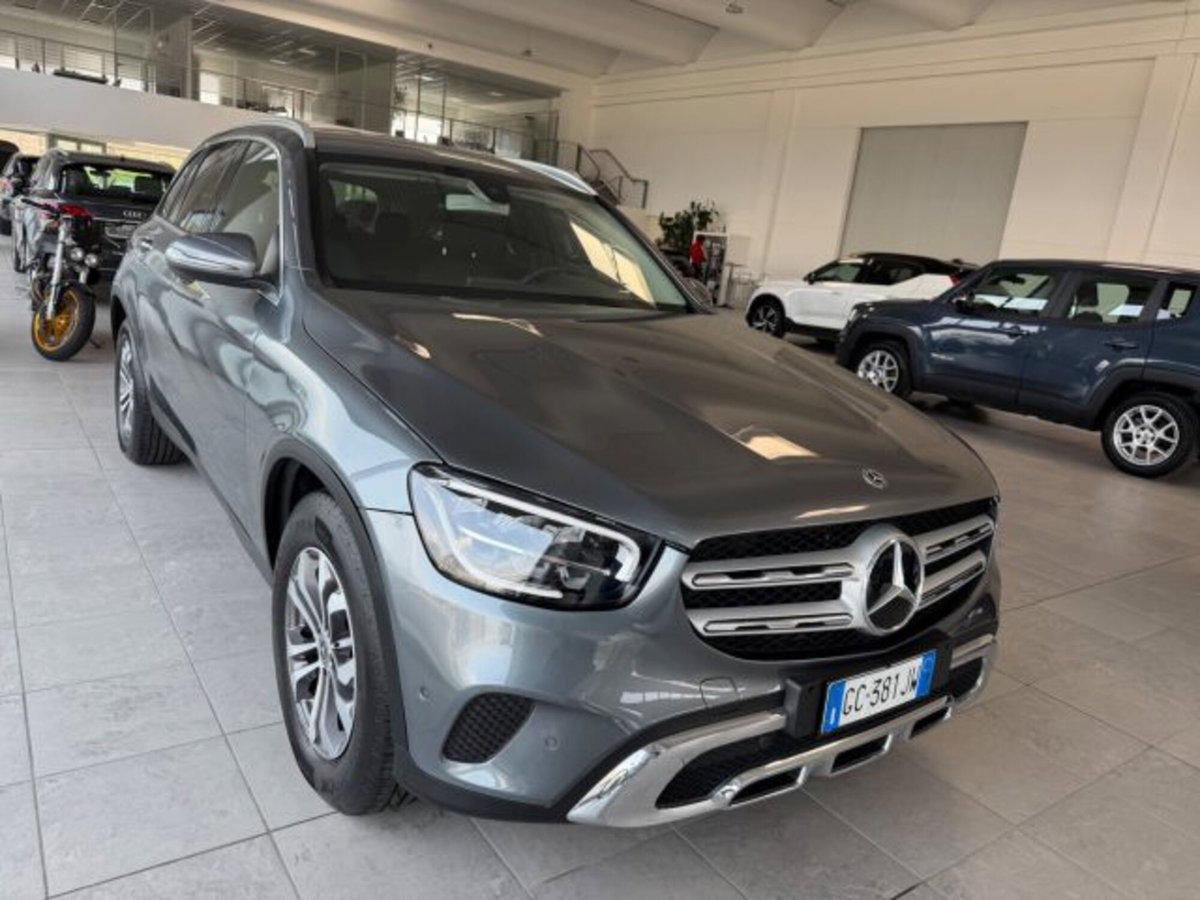 Mercedes-Benz GLC SUV 200 d 4Matic Business (3)