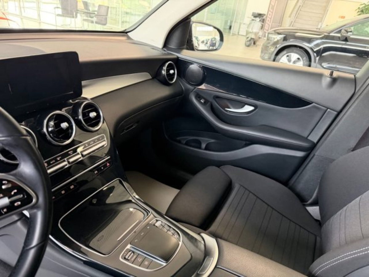Mercedes-Benz GLC SUV 300 de 4Matic EQ-Power Business (11)