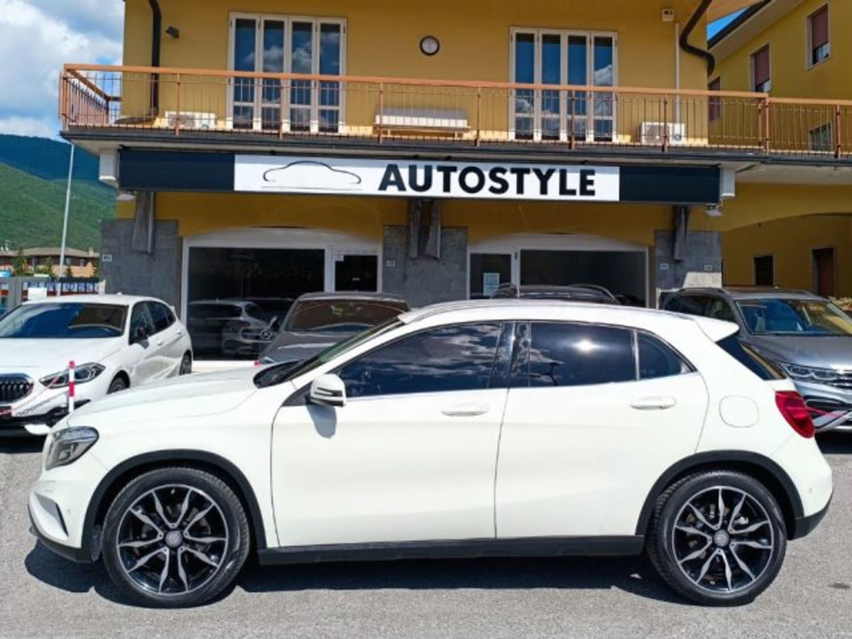 Mercedes-Benz GLA SUV 200 CDI Automatic 4Matic Sport (5)