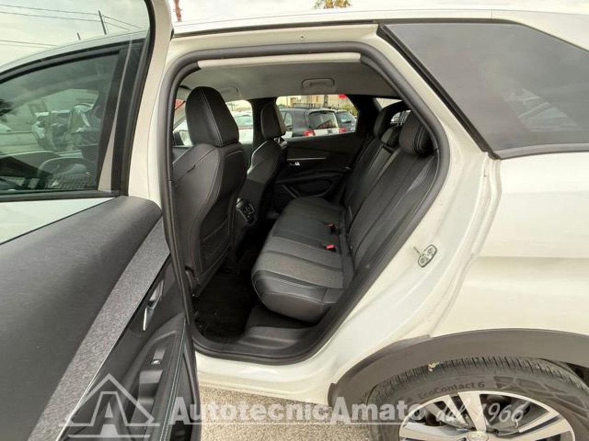 Peugeot 3008 BlueHDi 130 S&S EAT8 Allure Pack (13)