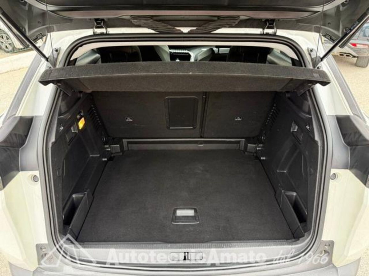 Peugeot 3008 BlueHDi 130 S&S EAT8 Allure Pack (16)