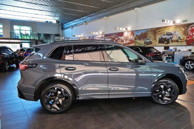 Volkswagen Tiguan 2.0 tdi R-Line 150cv dsg (10)