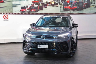 Volkswagen Tiguan 2.0 tdi R-Line 150cv dsg (5)