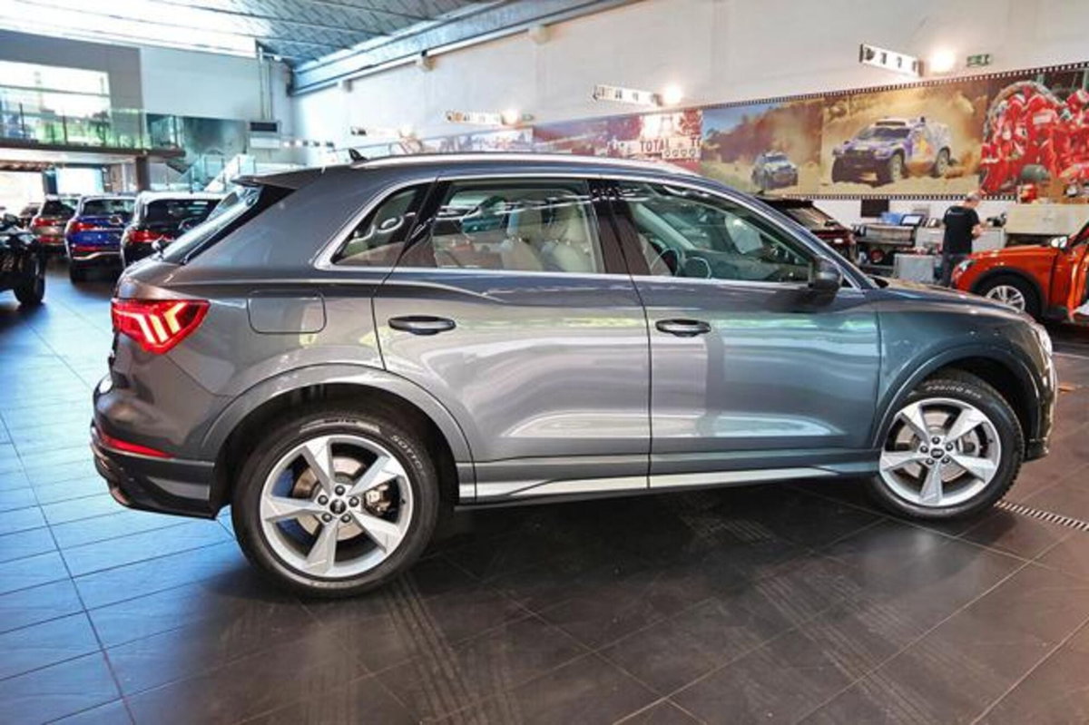 Audi Q3 45 2.0 tfsi quattro 245cv s-tronic (10)