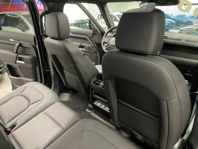 Land Rover Defender 110 3.0d i6 mhev X-Dynamic SE awd 200cv auto (5)