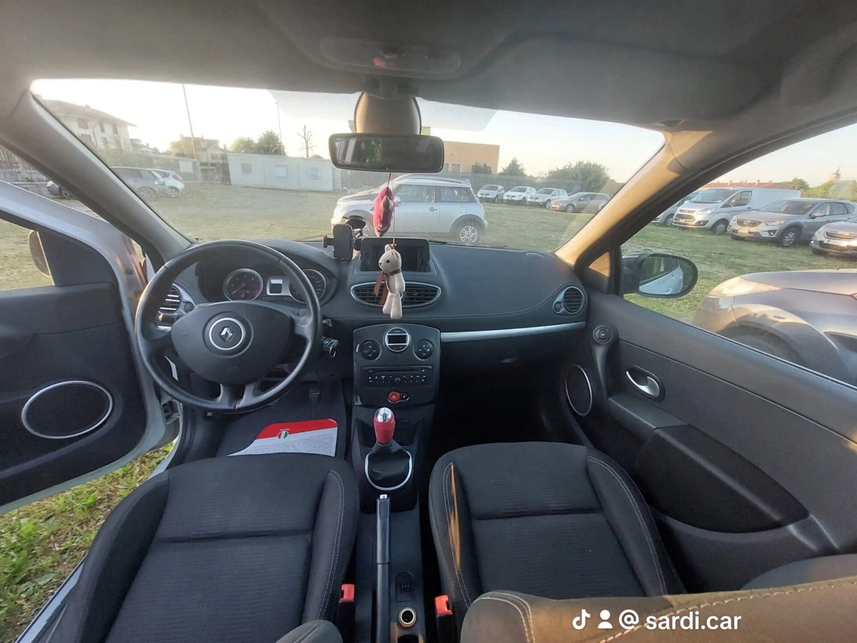 Renault Clio SporTour 1.5 dCi 90CV SporTour Dynamique (14)