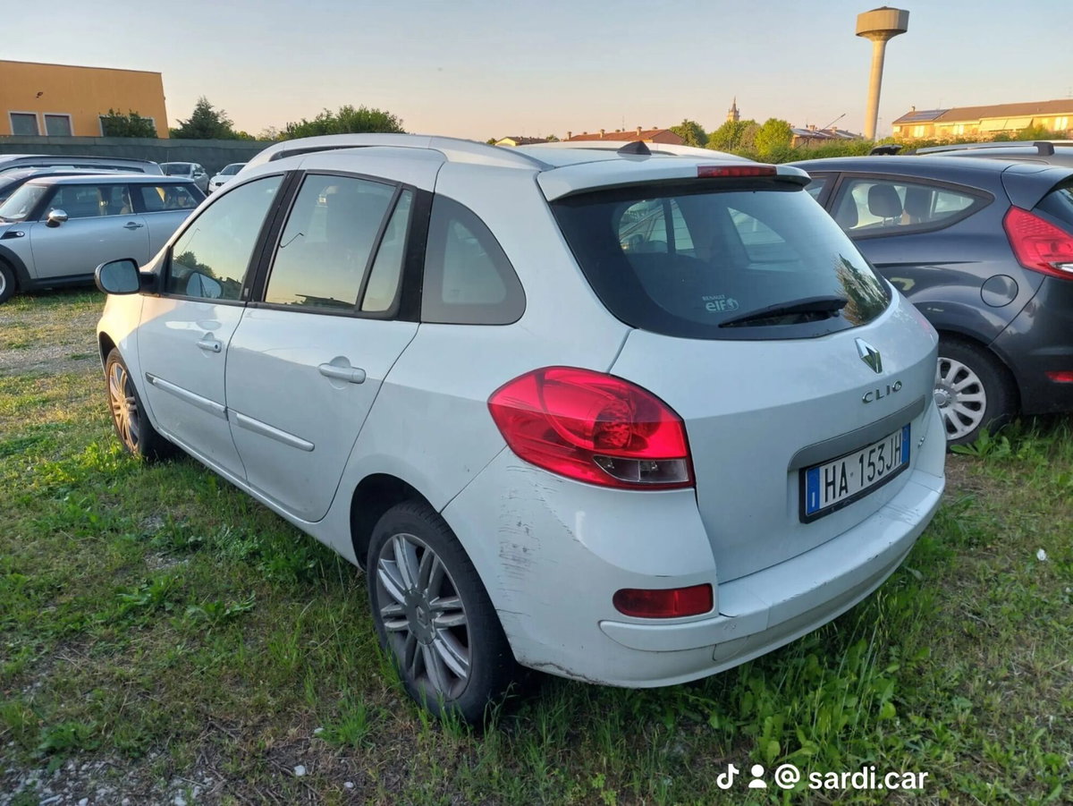 Renault Clio SporTour 1.5 dCi 90CV SporTour Dynamique (5)