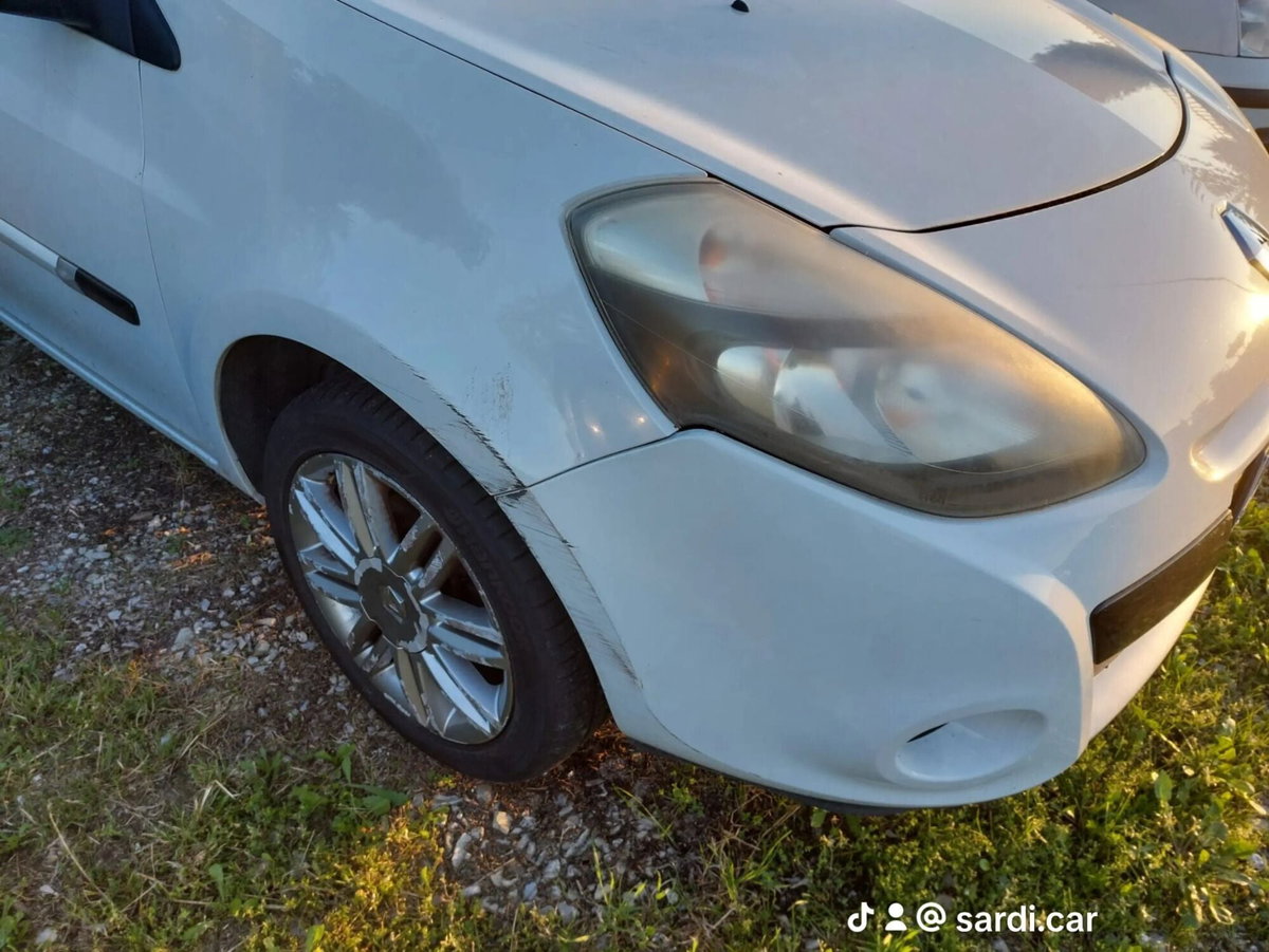 Renault Clio SporTour 1.5 dCi 90CV SporTour Dynamique (6)