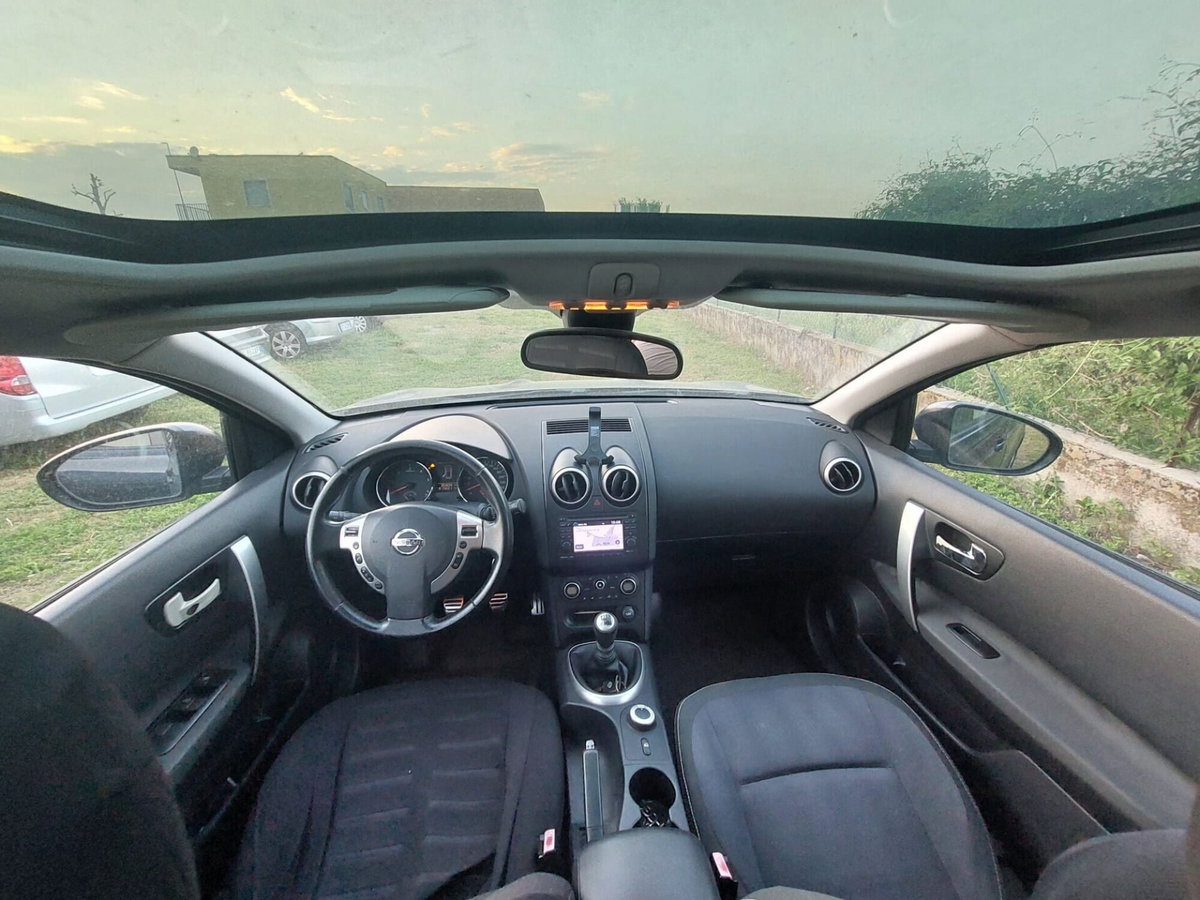 Nissan Qashqai 2.0 dCi DPF Tekna (11)