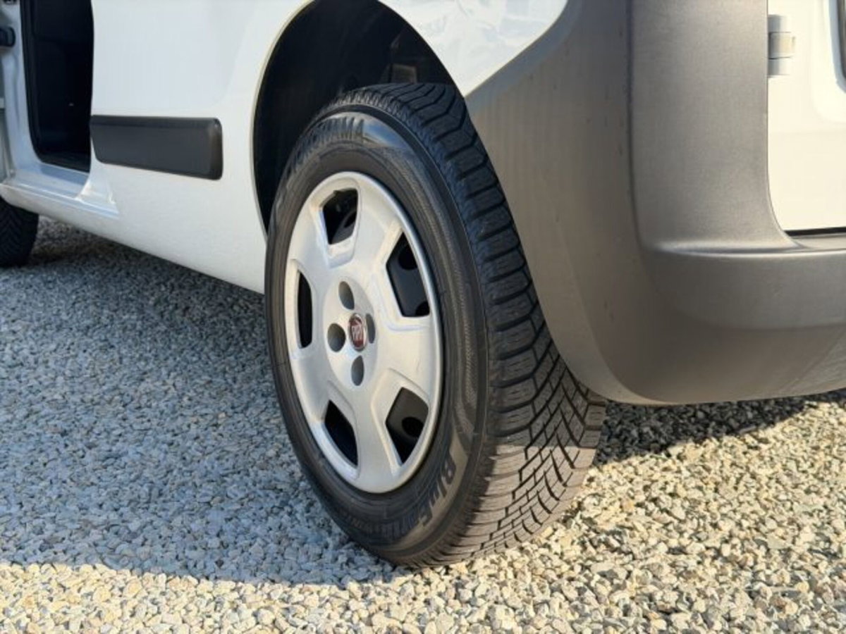 Fiat Fiorino 1.3 MJT 95CV Cargo (16)