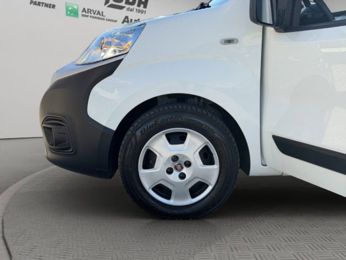 Fiat Fiorino 1.3 MJT 95CV Cargo (19)