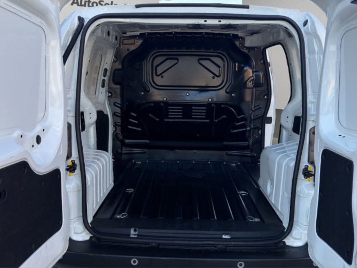 Fiat Fiorino 1.3 MJT 95CV Cargo (15)