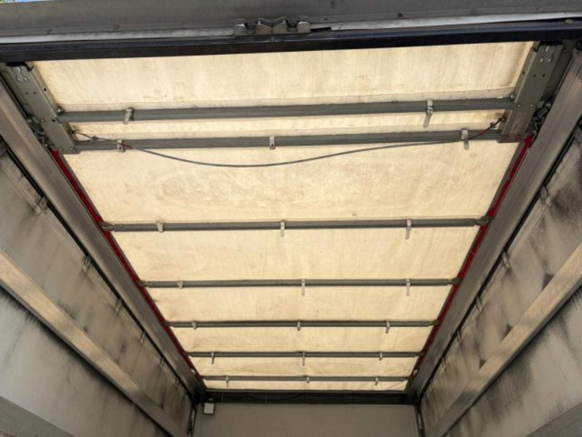 Iveco Daily Telaio 35C18 BTor 3.0 HPT PL-RG Cabinato (8)