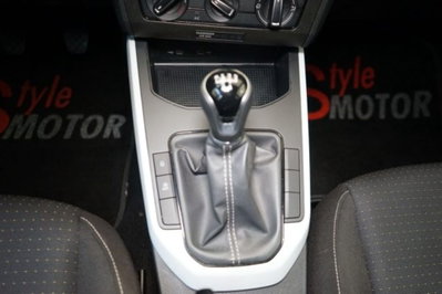 SEAT Arona 1.0 EcoTSI Style (8)