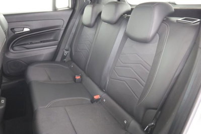 Jeep Avenger 1.2 turbo Summit fwd 100cv (3)