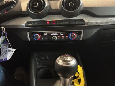 Audi Q2 Q2 30 TDI Business (14)