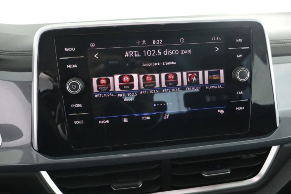 Volkswagen T-Roc 1.0 tsi Style 115cv (11)