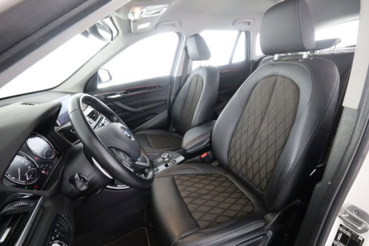 BMW X1 xDrive18d xLine Plus (2)