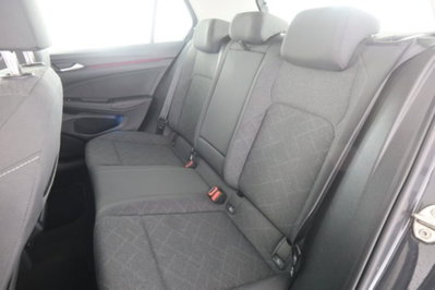 Volkswagen Golf Variant 1.0 eTSI EVO DSG Life (3)