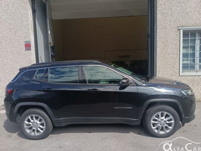 Jeep Compass 1.3 T4 190CV PHEV AT6 4xe Business Plus (18)