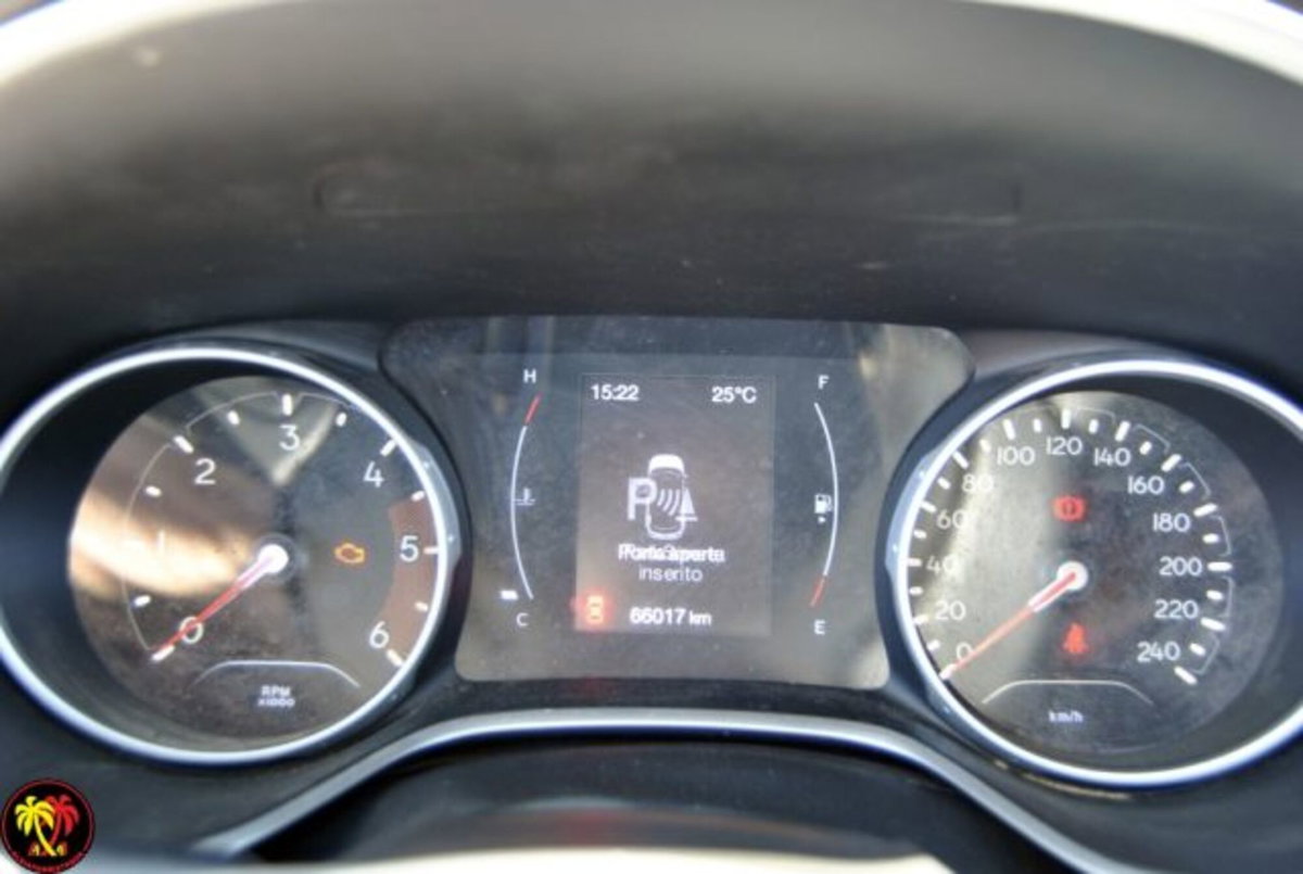 Jeep Compass 1.6 Multijet II 2WD Longitude (8)