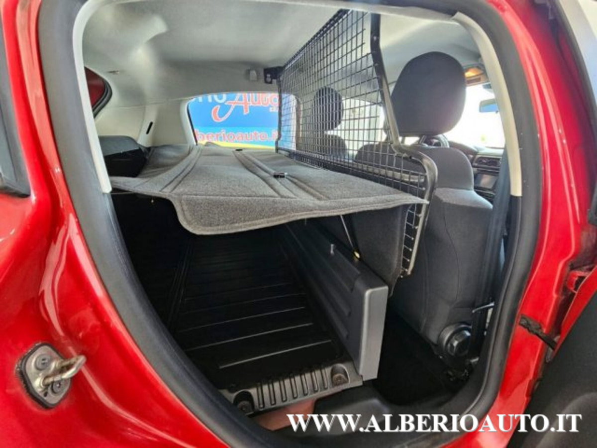 Citroen C3 BlueHDi 100 S&S Van Feel (8)