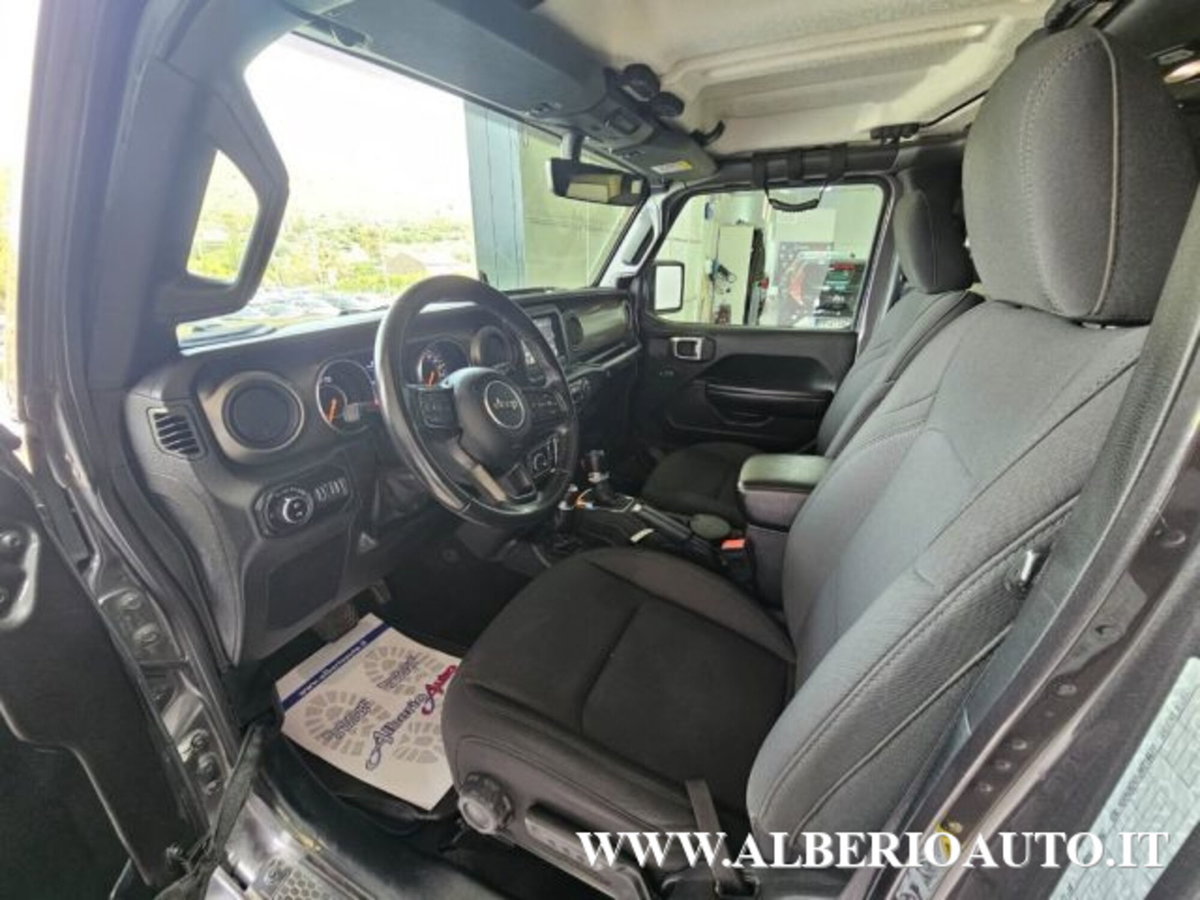 Jeep Wrangler Unlimited 2.2 Mjt II Night Eagle (19)