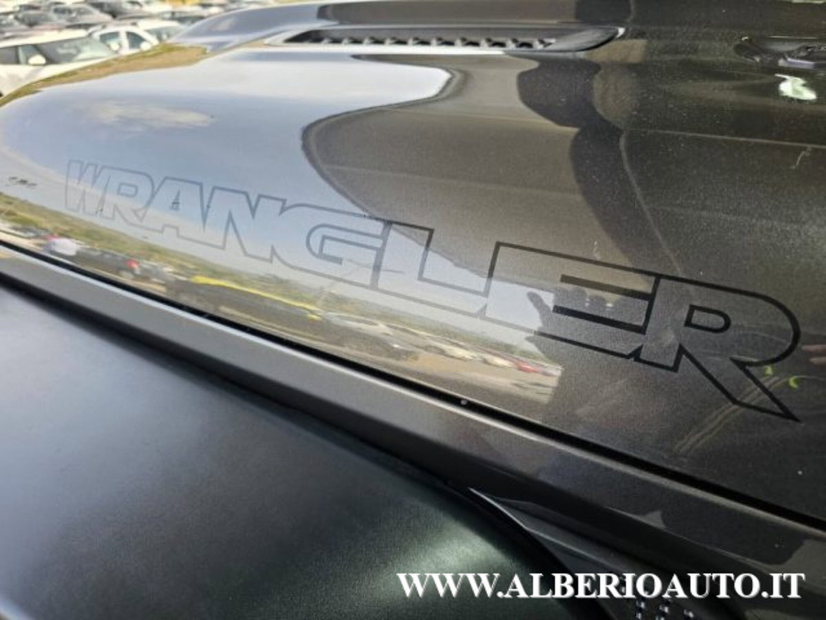 Jeep Wrangler Unlimited 2.2 Mjt II Night Eagle (7)