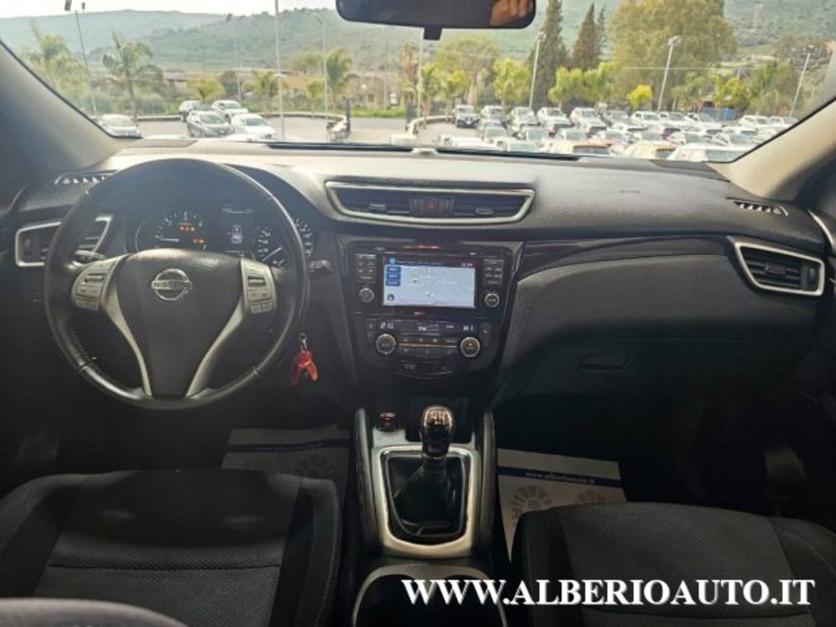 Nissan Qashqai 1.6 dCi 2WD Acenta Premium (11)