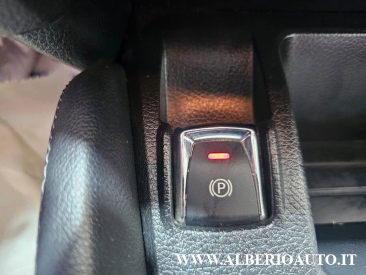 Nissan Qashqai 1.6 dCi 2WD Acenta Premium (14)