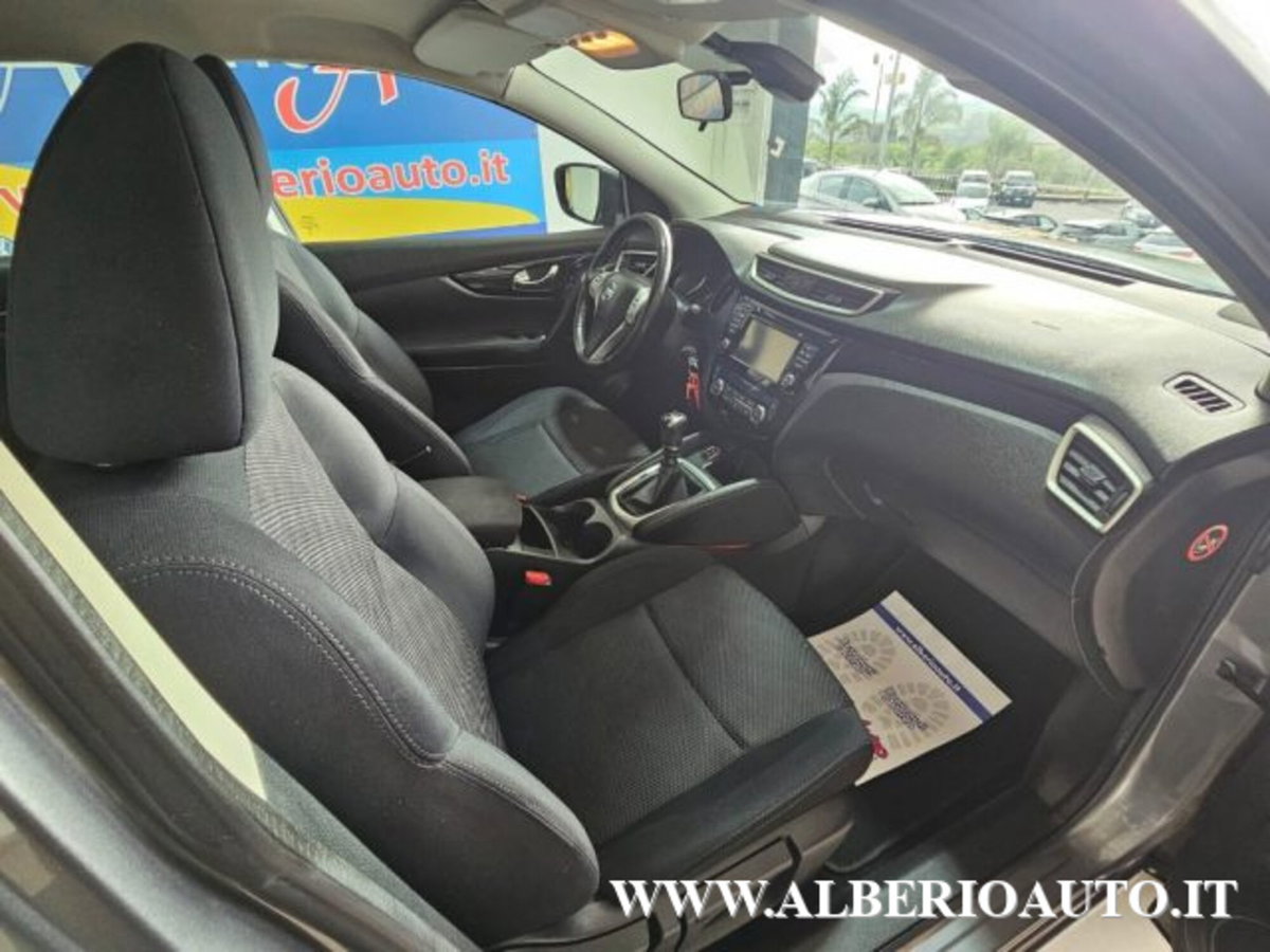 Nissan Qashqai 1.6 dCi 2WD Acenta Premium (7)