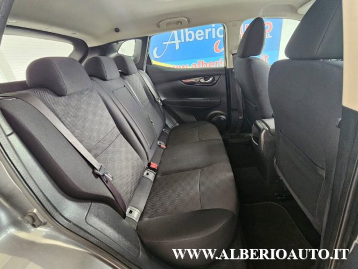 Nissan Qashqai 1.6 dCi 2WD Acenta Premium (8)
