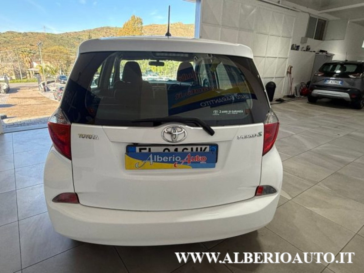 Toyota Verso-S 1.4D MMT Active (5)
