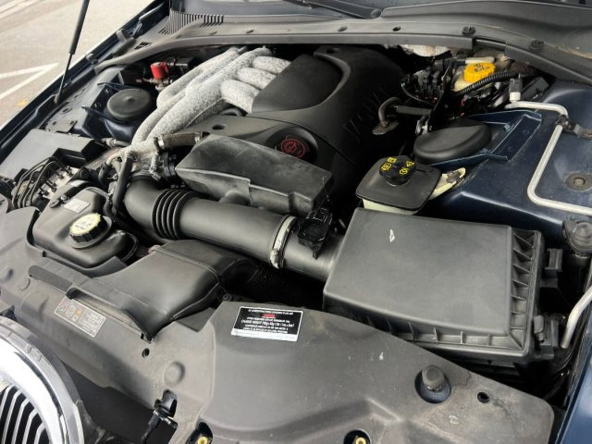 Jaguar S-Type 3.0 V6 Executive (16)