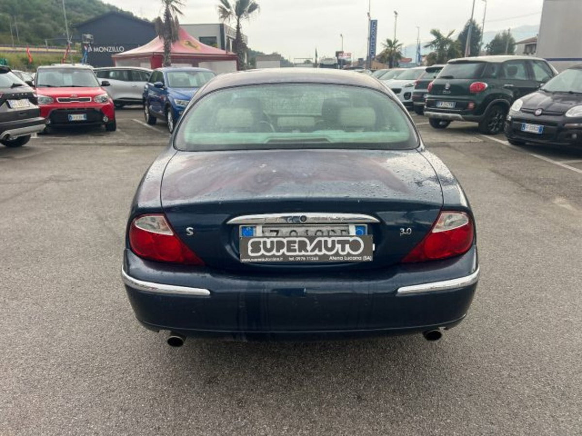 Jaguar S-Type 3.0 V6 Executive (5)